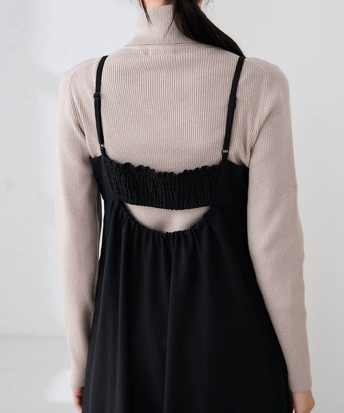 a.v.v(アーヴェヴェ)の「【洗える】バックオープンキャミワンピース(ワンピース・レディース・グレー/ブラック・36/38/40)」の20枚目の写真