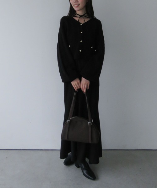 archives（アルシーヴ）の「金釦ニットＣＤ×マーメイドキャミワンピースＳＥＴ（ワンピース・レディース・アイボリー/ブラック/モカ・MEDIUM）」の22枚目の写真