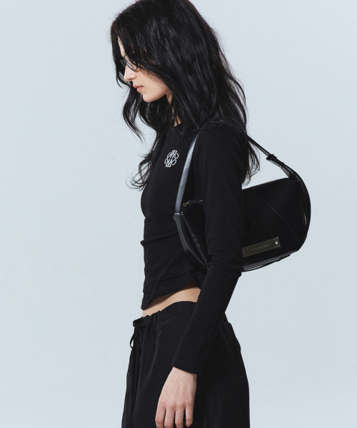 NICK&NICOLE（ニックアンドニコール）の「MINIMAL SHIRRING DOUBLE LAYERED TOP_BLACK（Tシャツ/カットソー・レディース・その他・MEDIUM/LARGE）」の2枚目の写真