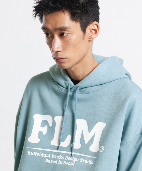 F.ILLUMINATE（フィルミネイト）の「FLM ビッグロゴフードパーカー-スカイブルー（パーカー・レディース・その他・SMALL/MEDIUM/LARGE）」の3枚目の写真