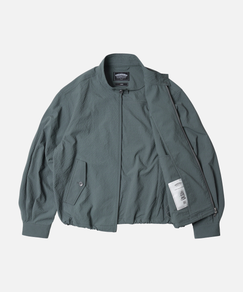 FRIZMWORKS(フリズムワークス)の「SEERSUCKER BUDDY HARRINGTON JACKET _ BLUE GRAY(ブルゾン・メンズ・その他・MEDIUM/LARGE/X-LARGE)」の2枚目の写真