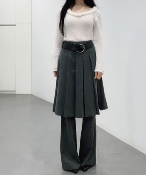 MUSINSA STANDARD WOMAN（ムシンサスタンダードウーマン）の「ウィメンズプリーツスカートレイヤードスラックス[ミディアムグレー]（スラックス・レディース・その他・26/27/28/29/34/32/30/31/24/25）」の4枚目の写真