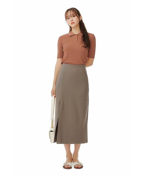 MUSINSA STANDARD WOMAN（ムシンサスタンダードウーマン）の「レディースハイウエストスリットロングスカート【ダスティベージュ】（スカート・レディース・その他・SMALL/MEDIUM/LARGE/X-SMALL）」の6枚目の写真