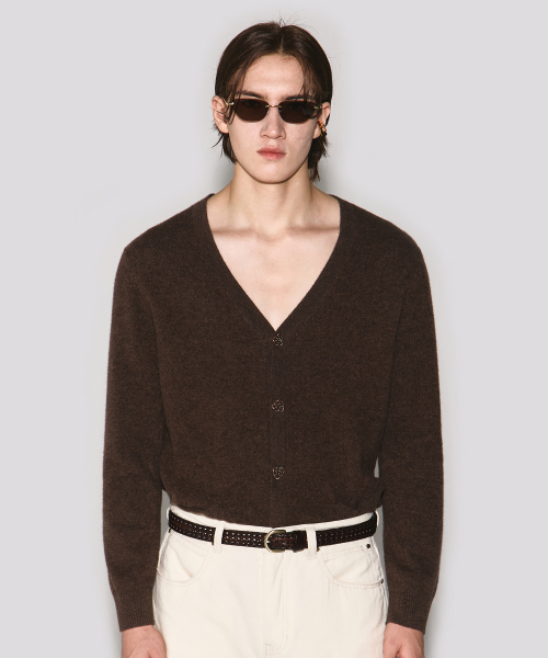 WESLEYHYUSTON(ウェズリーユーストン)の「Vine metal button wool cardigan brown(カーディガン/ボレロ・メンズ・その他・LARGE/MEDIUM)」の1枚目の写真