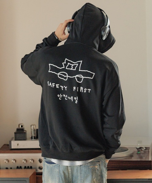 ALAND(エーランド)の「【UNISEX】 ALAND×INAPSQUARE/スウェットフーディー(ウラケ)(スウェット・レディース・グレー/ブラック/ネイビー・LARGE/SMALL)」の1枚目の写真