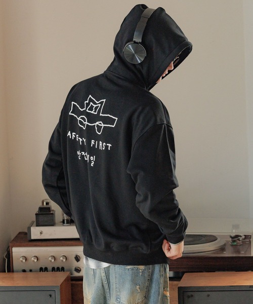 ALAND(エーランド)の「【UNISEX】 ALAND×INAPSQUARE/スウェットフーディー(ウラケ)(スウェット・レディース・グレー/ブラック/ネイビー・LARGE/SMALL)」の13枚目の写真