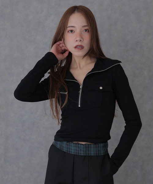 SUWDEE(スーディー)の「half zip double pocket tops(Tシャツ/カットソー・レディース・ブラック/ブラウン・FREE)」の1枚目の写真