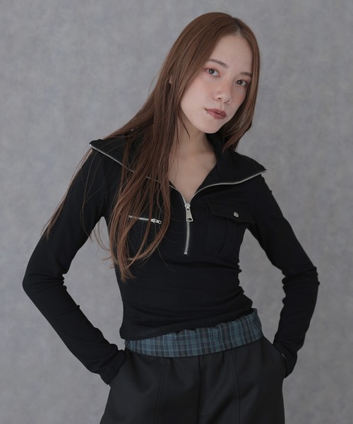 SUWDEE(スーディー)の「half zip double pocket tops(Tシャツ/カットソー・レディース・ブラック/ブラウン・FREE)」の4枚目の写真