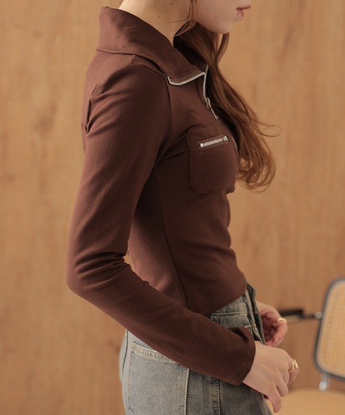 SUWDEE(スーディー)の「half zip double pocket tops(Tシャツ/カットソー・レディース・ブラック/ブラウン・FREE)」の9枚目の写真