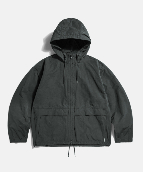 ESPIONAGE(エスピオナジ)の「Traveler Hooded Jacket Dark Grey(ナイロンジャケット・メンズ・その他・MEDIUM/X-LARGE)」の1枚目の写真
