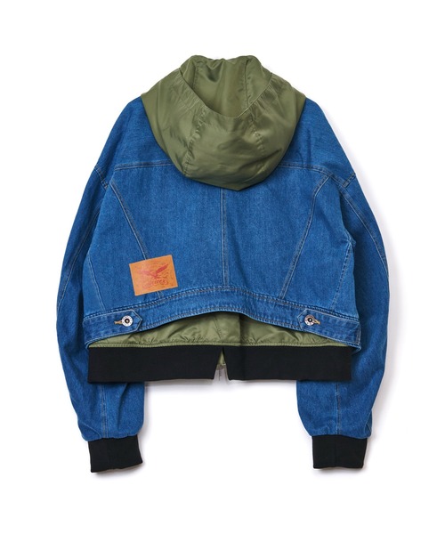 AULA AILA(アウラアイラ)の「【AVIREX】ナイロン×デニムブルゾン(ブルゾン・レディース・ライトブルー/ブルー・0)」の5枚目の写真
