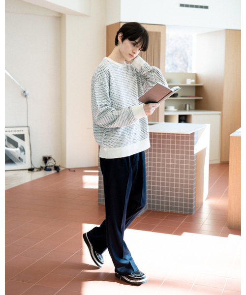 ASTLAY(アストレイ)の「loveless Round Neck knit (cream/navy/gray)(ニット/セーター・メンズ・その他・2/3)」の2枚目の写真