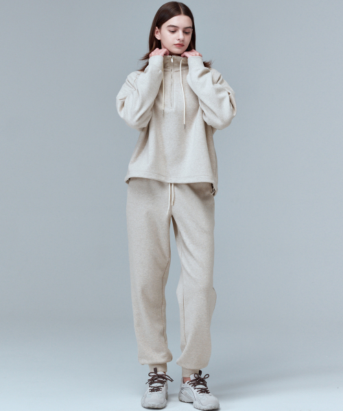 MALOUPE（マロップ）の「2304 ニットジョガーパンツ（ベージュ）（その他パンツ・レディース・ベージュ・MEDIUM/SMALL）」の3枚目の写真