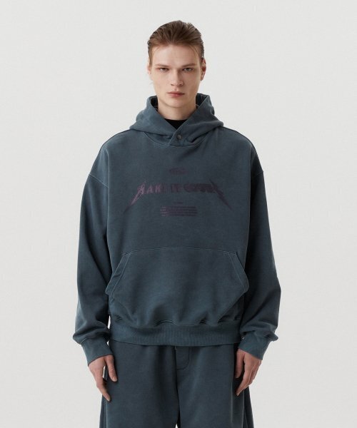 WMC(ダブリューエムシー)の「ピグメントフードパーカー_NAVY(パーカー・メンズ・ネイビー・MEDIUM/LARGE/X-LARGE)」の1枚目の写真