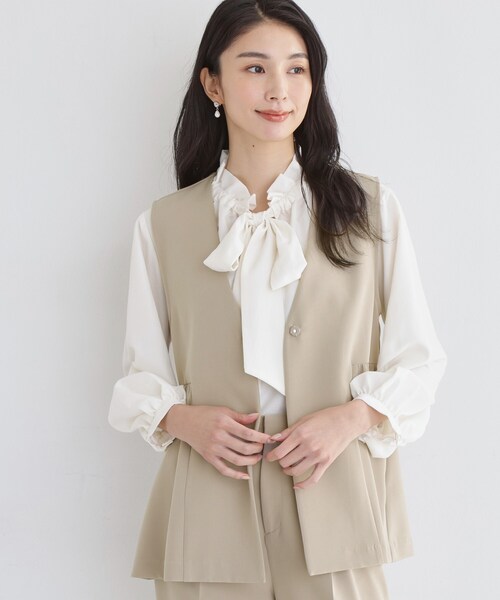 THE SHOP TK （ザ ショップ ティーケー ）の「【通勤・セレモニー】ダブルクロス ペプラムジレ/セットアップ可（ベスト・レディース・ブラック/ベージュ/ネイビー・12/13）」の2枚目の写真