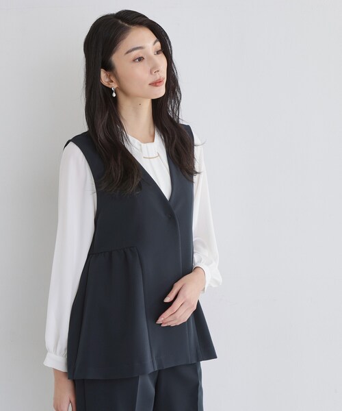 THE SHOP TK （ザ ショップ ティーケー ）の「【通勤・セレモニー】ダブルクロス ペプラムジレ/セットアップ可（ベスト・レディース・ブラック/ベージュ/ネイビー・12/13）」の16枚目の写真