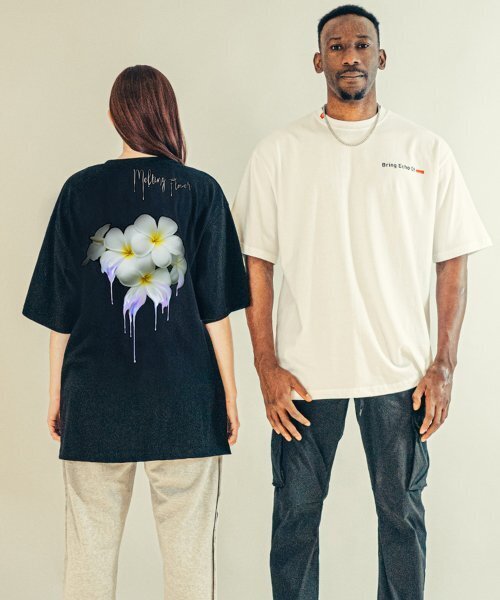 BEOM(ボム)の「メルティングフラワー オーバーサイズ Tシャツ ブラック(Tシャツ/カットソー・メンズ・その他・1/2)」の5枚目の写真