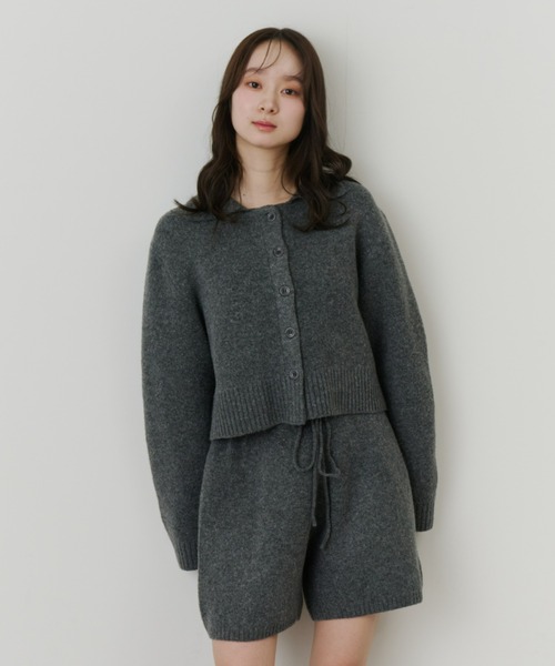 Olu.（オルドット）の「クロップドニットカーディガン[セットアップ可能]（ニット/セーター・レディース・ブラウン/チャコールグレー・FREE）」の3枚目の写真