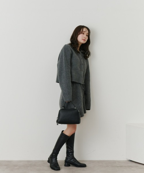 Olu.（オルドット）の「クロップドニットカーディガン[セットアップ可能]（ニット/セーター・レディース・ブラウン/チャコールグレー・FREE）」の8枚目の写真