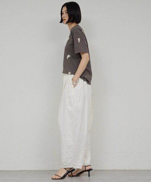 GALLARDAGALANTE（ガリャルダガランテ）の「【Dhritië】【手洗い可】ギャザーワイドパンツ（その他パンツ・レディース・オフホワイト/ブラック・FREE）」の11枚目の写真