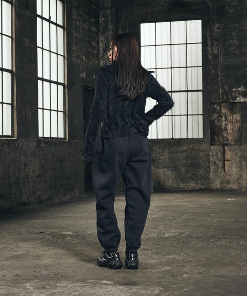 NIKE(ナイキ)の「ナイキ スポーツウェア フェニックス フリース ウィメンズ オーバーサイズド ハイウエスト グラフィック パンツ / Nike Sportswear Phoenix Fleece Women's Oversized High-Waisted Graphic Pants IF0255-010 Black(スウェットパンツ・レディース・ブラック・L/M/S/XS/XL)」の13枚目の写真