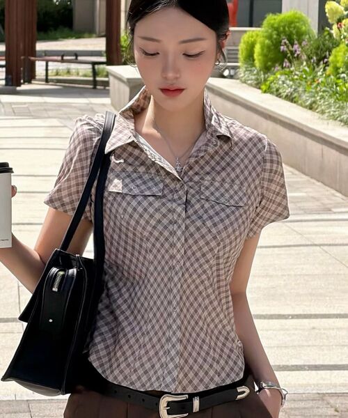 SEQUENZ(シークエンズ)の「※WEB限定 / ダブルポケット / レディースコンパクトチェックシャツ/ sqnz double pocket compact check shirts(シャツ/ブラウス・レディース・アイボリー/ライトブルー/ベージュ・SMALL/MEDIUM)」の2枚目の写真