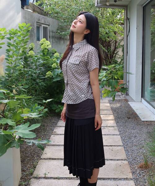 SEQUENZ(シークエンズ)の「※WEB限定 / ダブルポケット / レディースコンパクトチェックシャツ/ sqnz double pocket compact check shirts(シャツ/ブラウス・レディース・アイボリー/ライトブルー/ベージュ・SMALL/MEDIUM)」の9枚目の写真