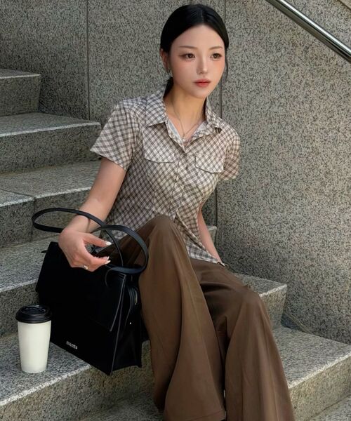 SEQUENZ(シークエンズ)の「※WEB限定 / ダブルポケット / レディースコンパクトチェックシャツ/ sqnz double pocket compact check shirts(シャツ/ブラウス・レディース・アイボリー/ライトブルー/ベージュ・SMALL/MEDIUM)」の11枚目の写真