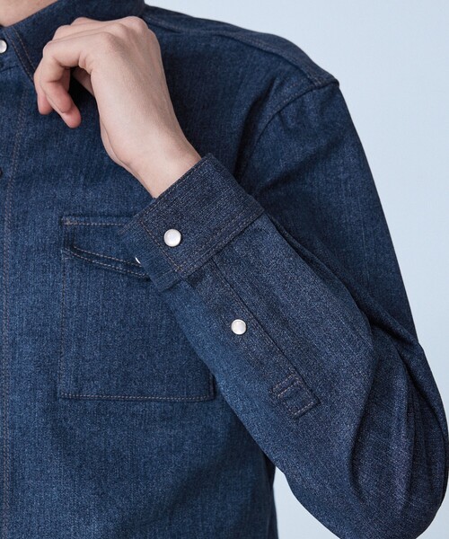 5351 POUR LES HOMMES（ゴーサンゴーイチプールオム）の「【セットアップ対応】長袖 デニムシャツ（シャツ/ブラウス・メンズ・インディゴブルー/ブラック・44/46/48/50）」の12枚目の写真