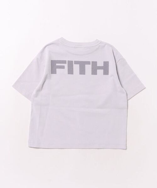 FITH（フィス）の「Smooth Cotton Jersey Back Logo Tee（Tシャツ/カットソー・キッズ・チャコールグレー/ピンク・125/115）」の4枚目の写真