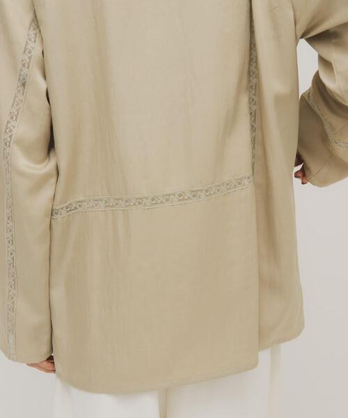 KBF（ケイビーエフ）の「ルーズサテンシャツ（シャツ/ブラウス・レディース・ベージュ/グリーン系その他・ONE）」の16枚目の写真