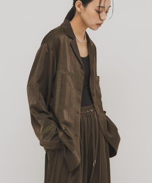 KBF（ケイビーエフ）の「ルーズサテンシャツ（シャツ/ブラウス・レディース・ベージュ/グリーン系その他・ONE）」の10枚目の写真