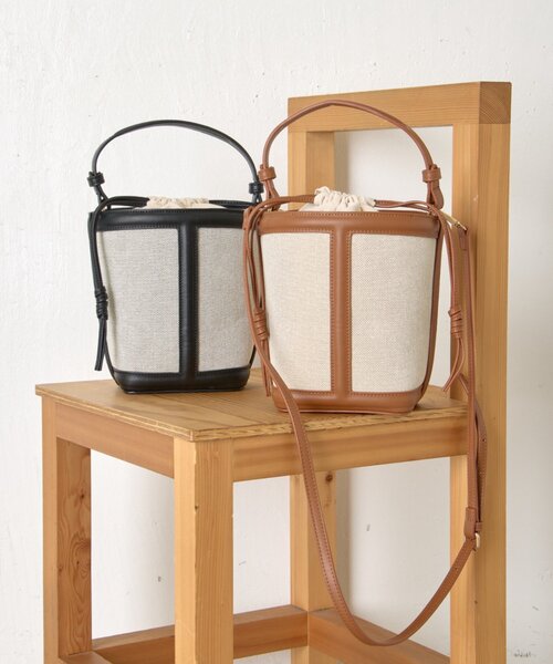 Jena espace merveilleux(ジェナ エスパスメルヴェイユ)の「エルガリーハンドバッグ(トートバッグ・レディース・ブラック/ブラウン・FREE)」の2枚目の写真