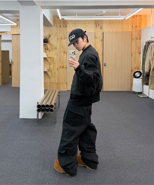 9999ARCHIVE（9999アーカイブ）の「Oblique Pocket Wide Cargo Pants（その他パンツ・レディース・ブラック・FREE/2/3）」の5枚目の写真