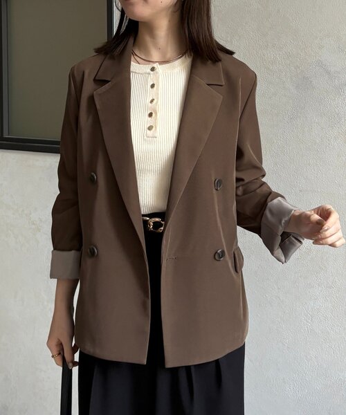 Thevon（ゼボン）の「裏配色テーラードジャケット（テーラードジャケット・レディース・ベージュ/ブラウン/ブラック・FREE）」の4枚目の写真