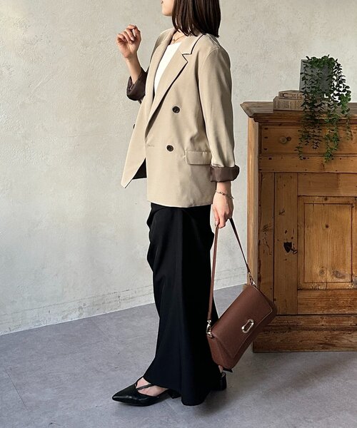 Thevon（ゼボン）の「裏配色テーラードジャケット（テーラードジャケット・レディース・ベージュ/ブラウン/ブラック・FREE）」の18枚目の写真