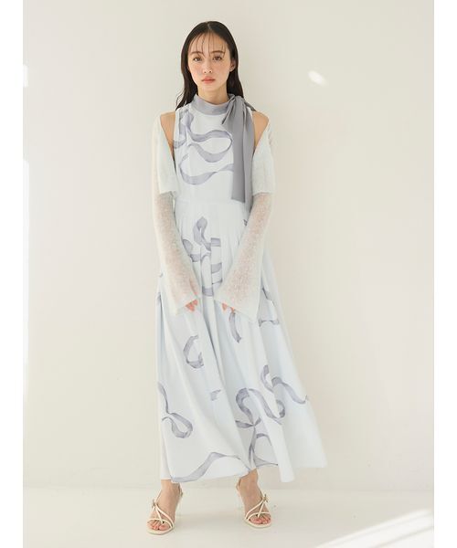 SNIDEL（スナイデル）の「リボンディテールカーデセットワンピース（ワンピース・レディース・ライトピンク/ライトブルー/ブラウン/オフホワイト・1/0）」の4枚目の写真