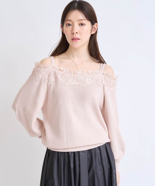 NOELA(ノエラ)の「オフショルレーストリムニット(ニット/セーター・レディース・グレー/オフホワイト/ピンク・フリー)」の1枚目の写真