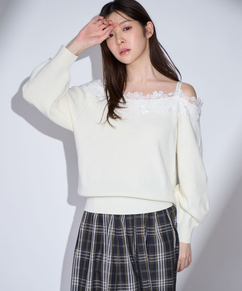 NOELA(ノエラ)の「オフショルレーストリムニット(ニット/セーター・レディース・グレー/オフホワイト/ピンク・フリー)」の6枚目の写真