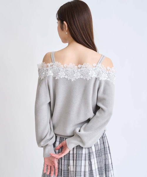 NOELA(ノエラ)の「オフショルレーストリムニット(ニット/セーター・レディース・グレー/オフホワイト/ピンク・フリー)」の14枚目の写真