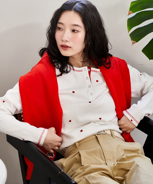 セール】ミニハート刺繍 ヘンリーネック ロンT（Tシャツ/カットソー