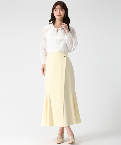 MISCH MASCH(ミッシュマッシュ)の「2026春夏新作 フラワー刺繍フリルカラーブラウス(シャツ/ブラウス・レディース・ホワイト/ブラック・フリ-)」の11枚目の写真