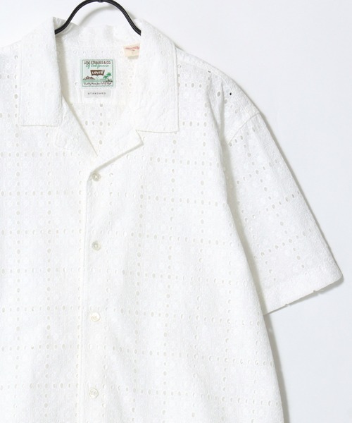 Levi's(リーバイス)の「Levi's/リーバイス SUNSET NO POCKET CAMP SHIRT/オーバーサイズ サンセット キャンプシャツ/総柄 アロハシャツ/オープンカラーシャツ/レディース メンズ(シャツ/ブラウス・メンズ・ホワイト/ブラック系その他/オートミール/ブラック/ベージュ系その他/ホワイト系その他・M/L/XL)」の1枚目の写真