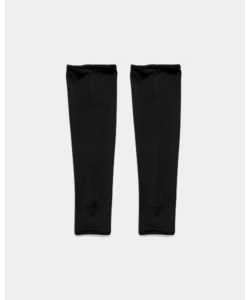 APPLEBUM（アップルバム）の「[Show & Prove] Logo Arm Sleeve（スポーツグッズ・メンズ・ブラック・X-LARGE/LARGE/MEDIUM）」の2枚目の写真