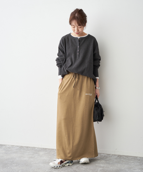 Spick & Span(スピックアンドスパン)の「《追加》athletic wear MASON / アスレティックウェア メイソン スカート(スカート・レディース・ブラック系その他/ベージュ・36/38)」の4枚目の写真