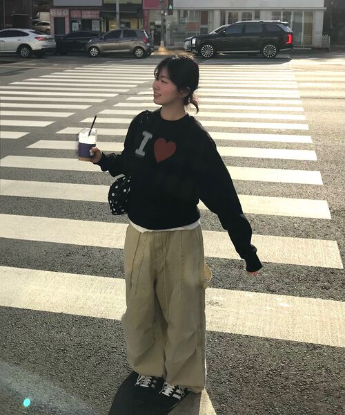DURTの「I LOVE SWEATSHIRTS (BLACK)(スウェット・レディース・その他・SMALL/MEDIUM/LARGE/X-LARGE)」の5枚目の写真