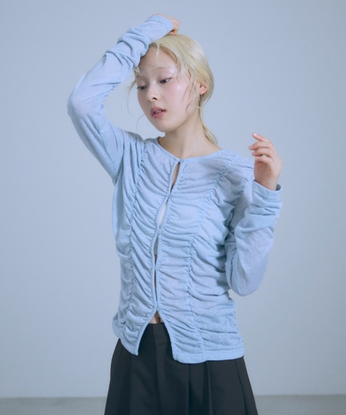 EN NEUME(エンノイム)の「Shirring Cut Cardigan(カーディガン/ボレロ・レディース・ブルー/杢グレー/オフホワイト/ブラック・FREE)」の13枚目の写真