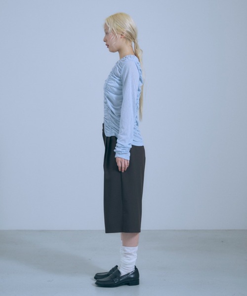 EN NEUME(エンノイム)の「Shirring Cut Cardigan(カーディガン/ボレロ・レディース・ブルー/杢グレー/オフホワイト/ブラック・FREE)」の11枚目の写真