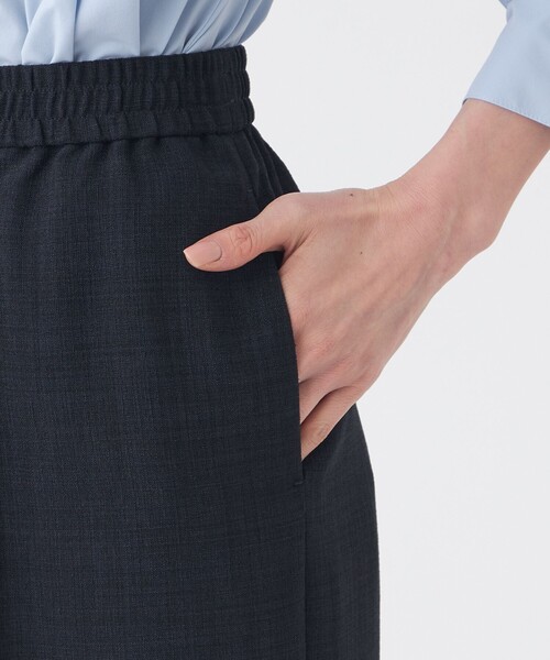 TRANS WORK(トランスワーク)の「【L】【吸水速乾・ウォッシャブル】Reflaxキャンバスパンツ(その他パンツ・レディース・ベージュ/ネイビー・46/44)」の10枚目の写真