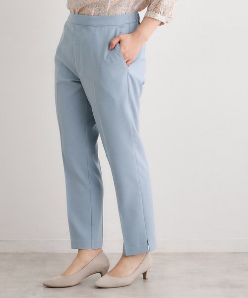 LAURA ASHLEY(ローラアシュレイ)の「【洗える/ウエストゴム仕様/裾スリットあり】クロップドパンツ(その他パンツ・レディース・ネイビー/サックスブルー・40/38)」の1枚目の写真